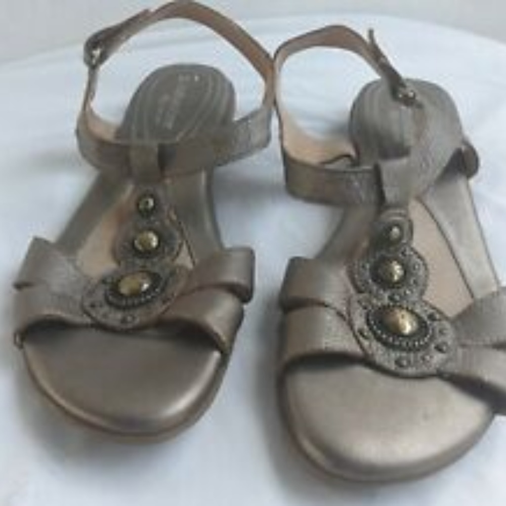 Naturalizer Brown Hook Loop Slingbacks Jewels 8.5